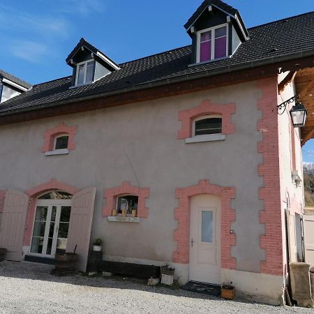 L'Annexe Du Chateau De Saint Genix Экстерьер фото